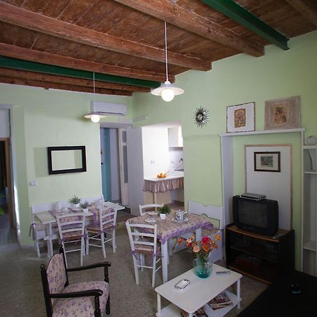 Sassari-In Hotel Екстериор снимка
