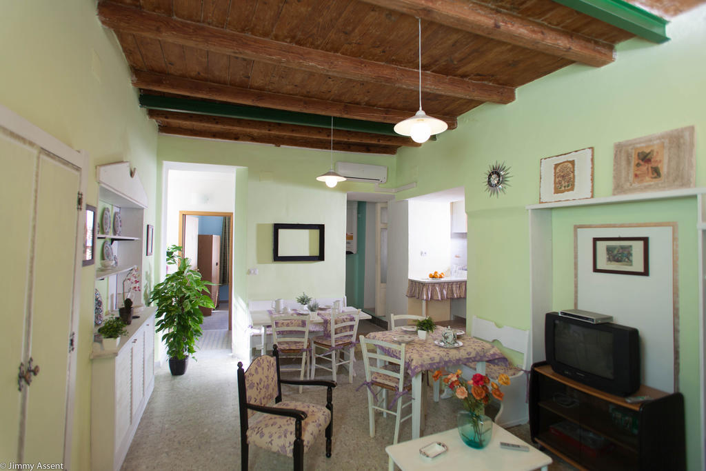 Sassari-In Hotel Екстериор снимка