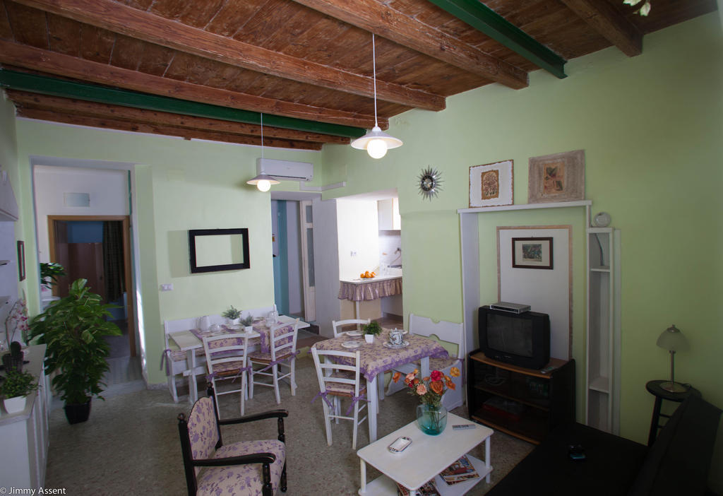 Sassari-In Hotel Екстериор снимка