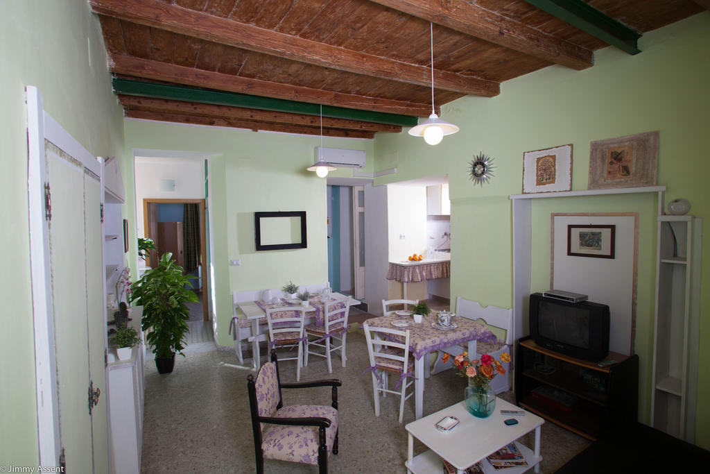 Sassari-In Hotel Екстериор снимка